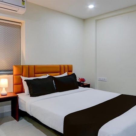 Hotel Super Townhouse The Cinco Bliss Near Ikea, Wells Forgo, Kims, Care Hospitals Hajdarabad Zewnętrze zdjęcie