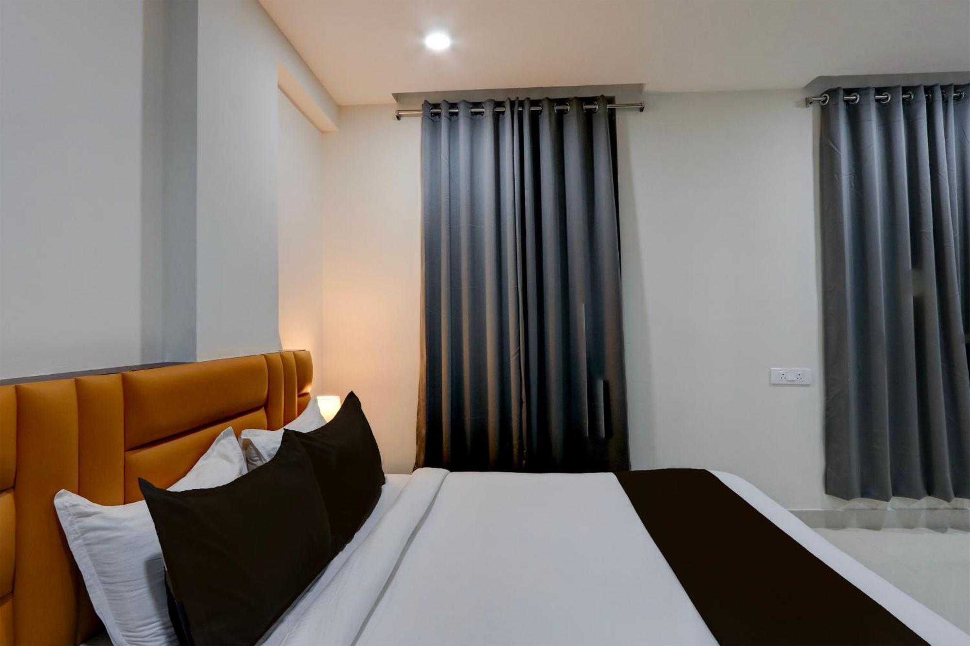 Hotel Super Townhouse The Cinco Bliss Near Ikea, Wells Forgo, Kims, Care Hospitals Hajdarabad Zewnętrze zdjęcie