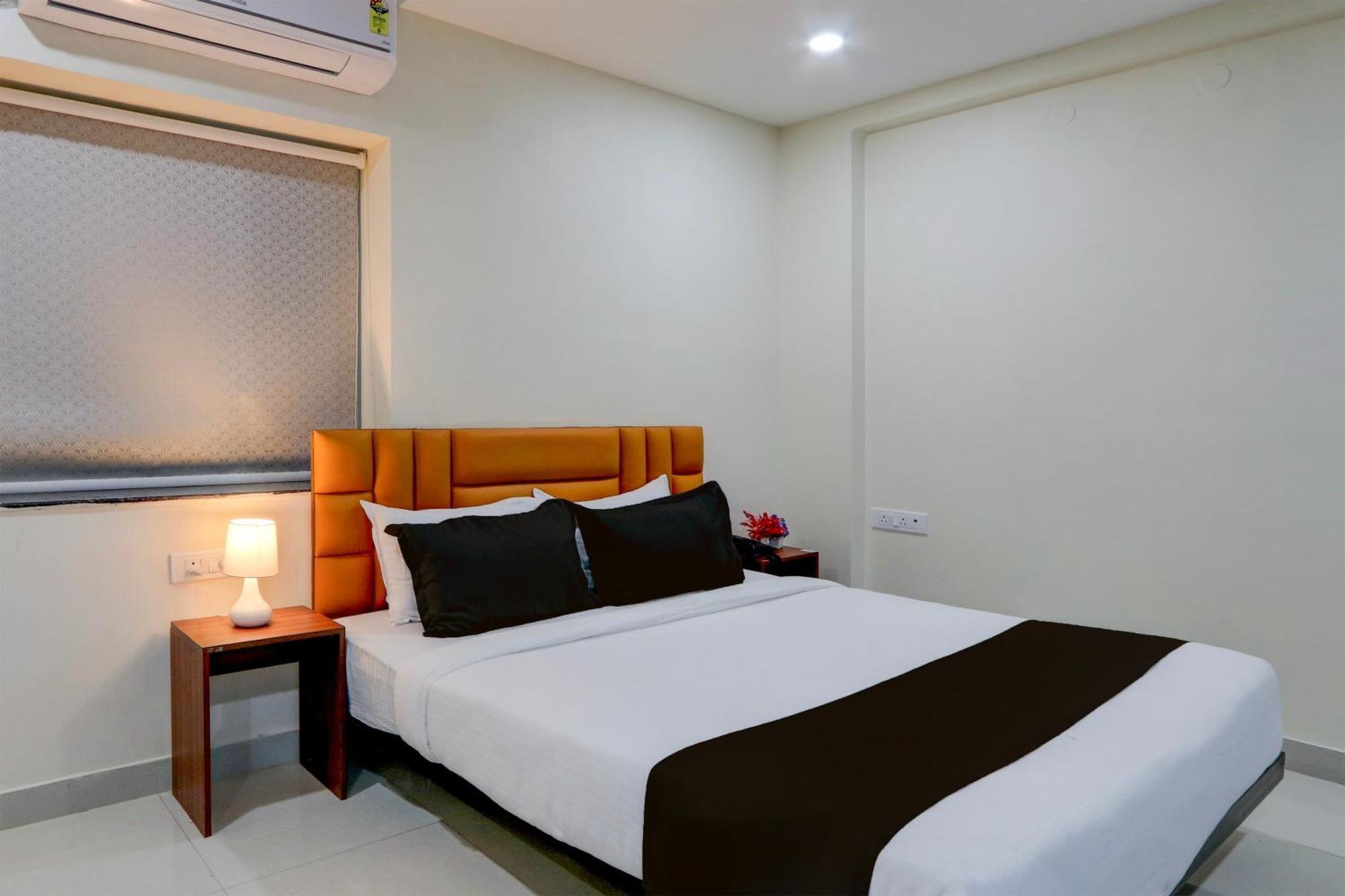 Hotel Super Townhouse The Cinco Bliss Near Ikea, Wells Forgo, Kims, Care Hospitals Hajdarabad Zewnętrze zdjęcie